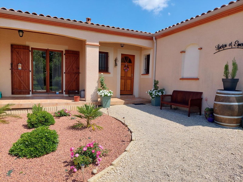 Aux Trois Mûriers, Villeneuve-sur-Lot, France