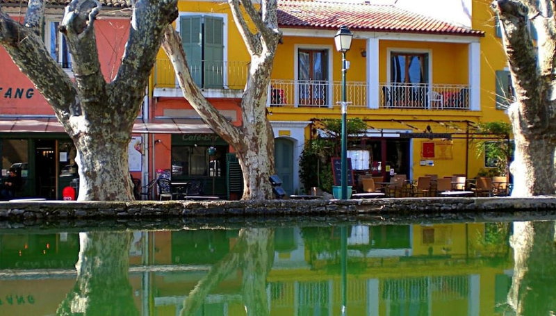 Hôtel de l'Etang, Cucuron, France
