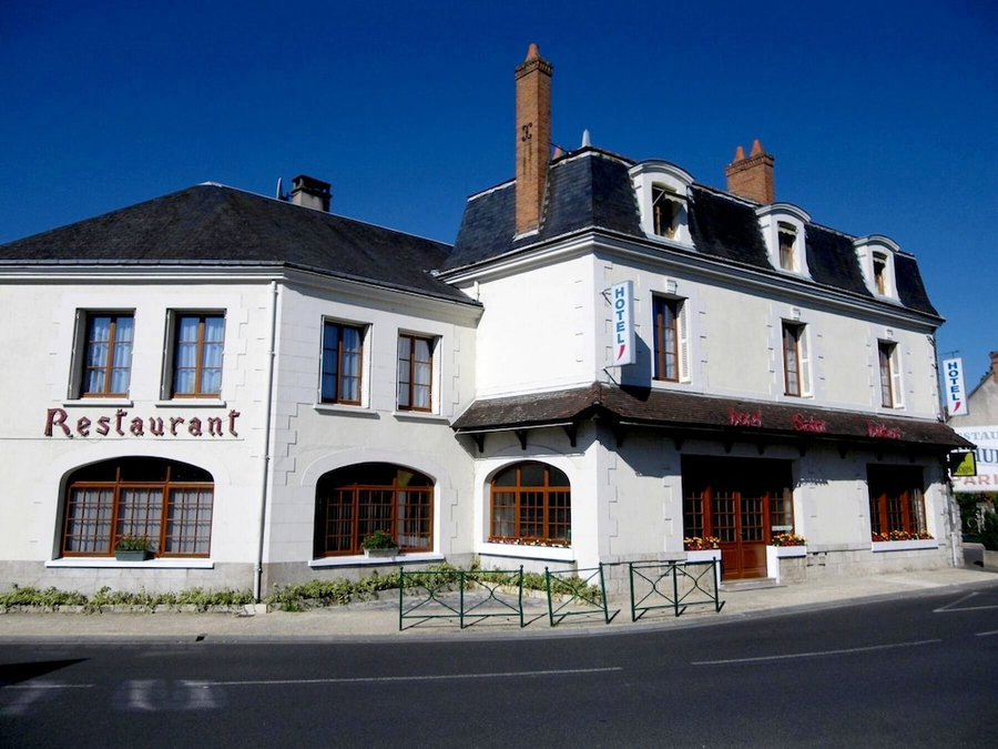 Hôtel Saint Hubert, Cour-Cheverny, France