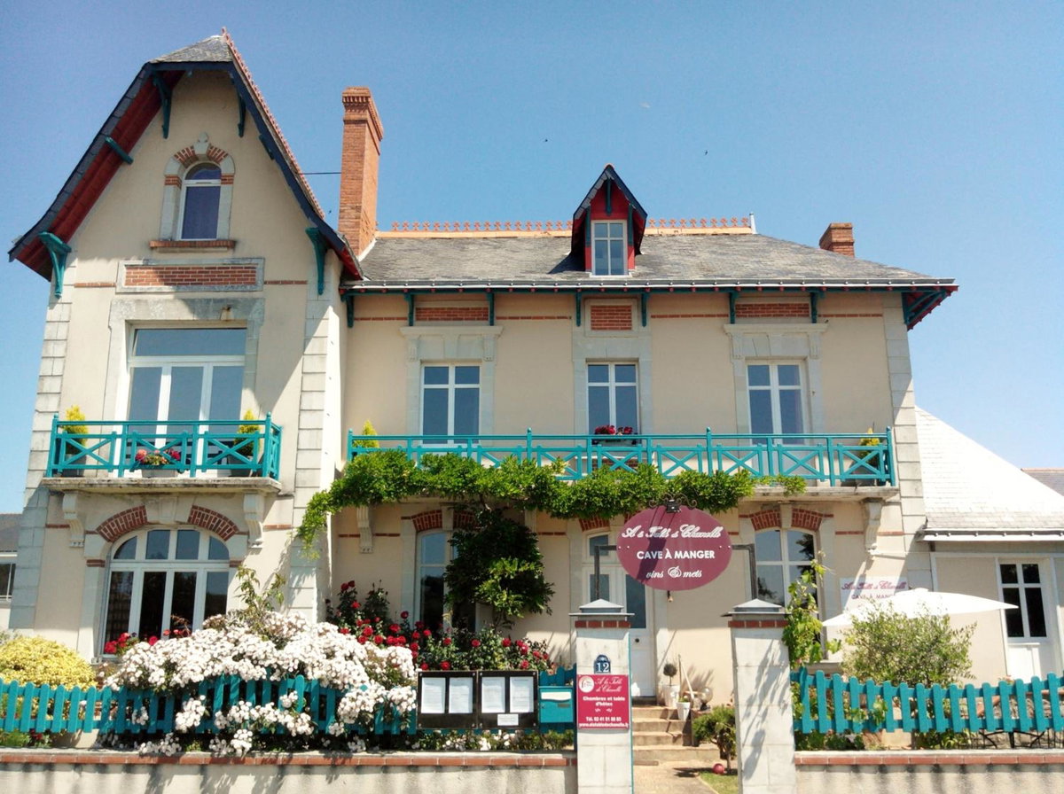 Hotel · Villa Chanelle, Les Rosiers-sur-Loire
