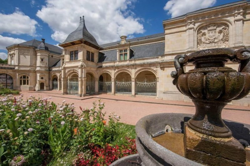 Mercure Moulins Hotel de Paris, Moulins, France
