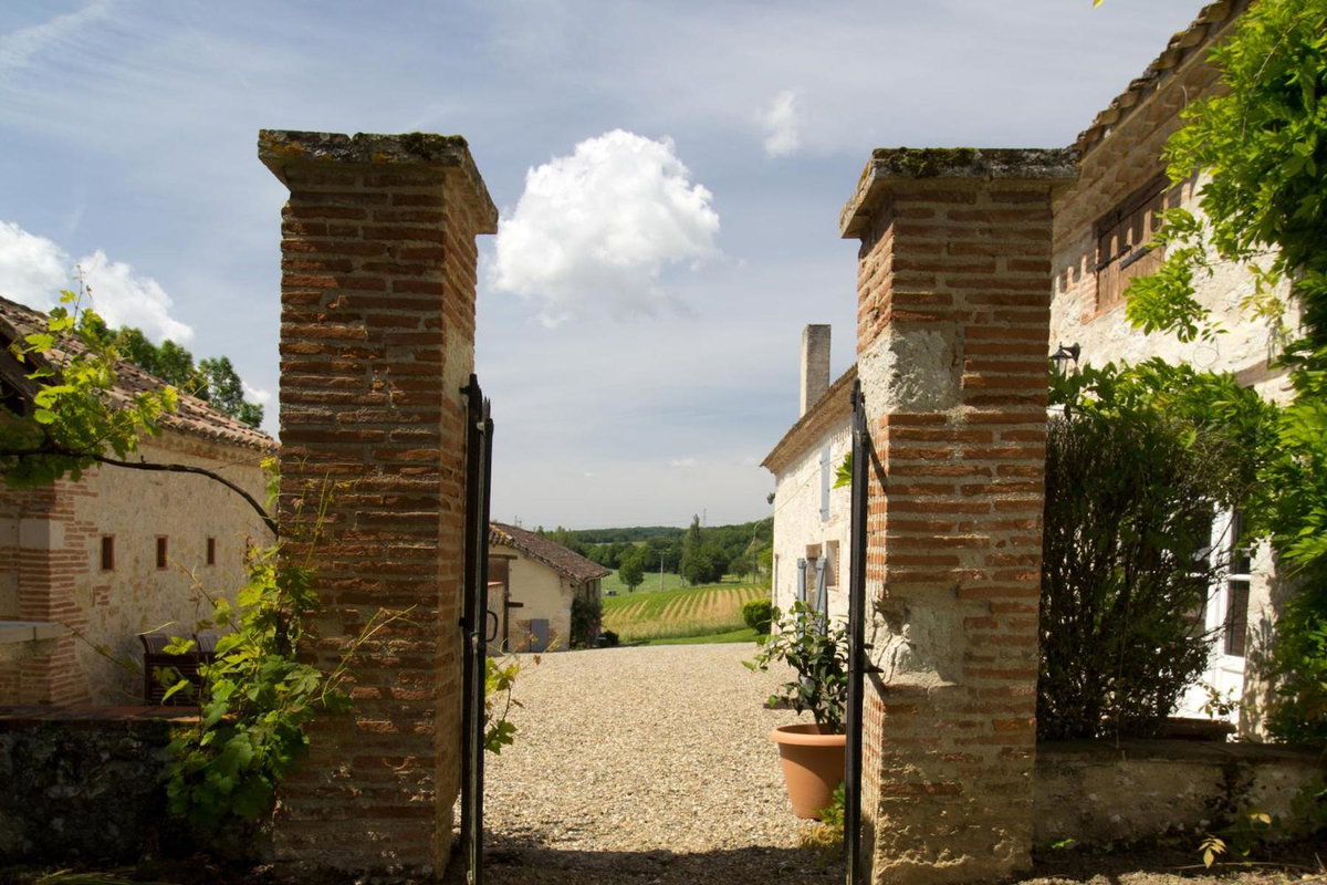 Hotel · Le Farat Bed & Breakfast, Auvillar