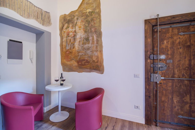 Magenta Luxury Argentina, Rome, Italy