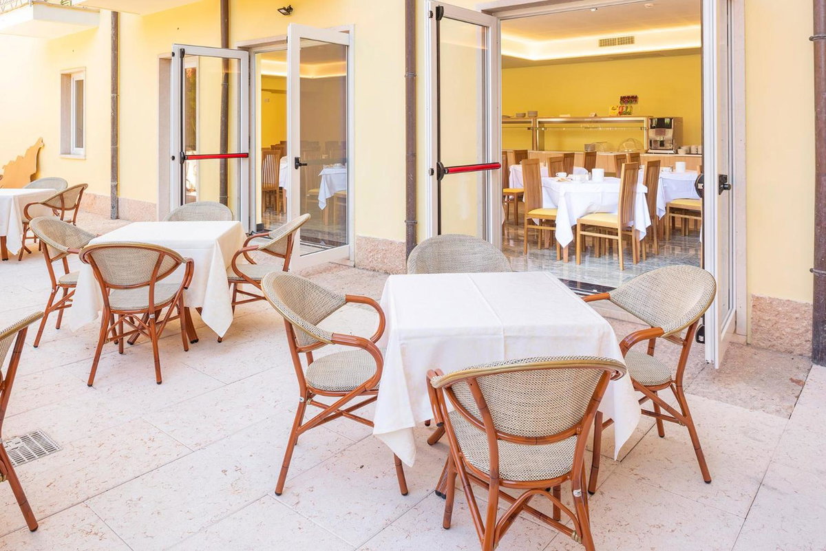Hotel Centrale, Italy