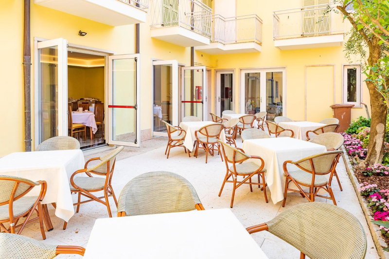 Hotel Centrale, Garda, Italy