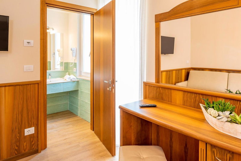 Hotel Centrale, Garda, Italy