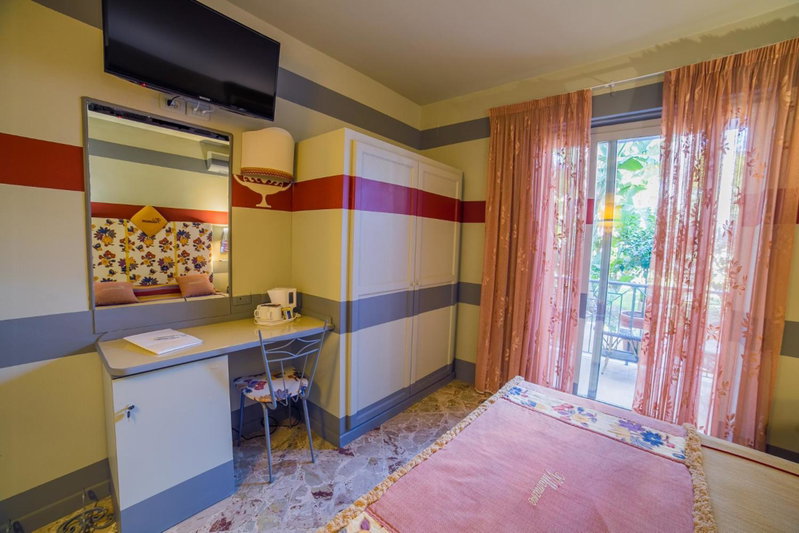 Hotel Villamare, Fontane Bianche, Italy