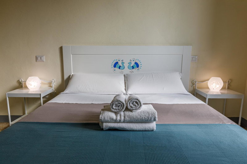 Onlyrooms IV - Sea View & Free Parking, Cagliari, Italy