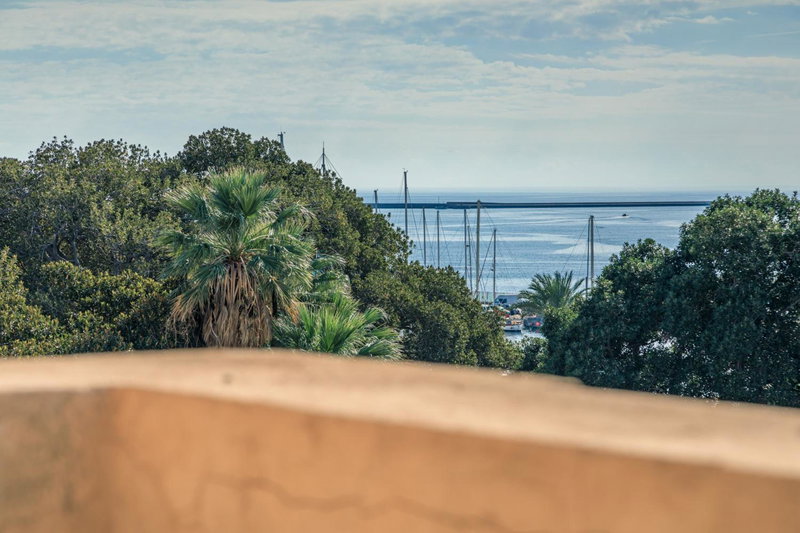 Onlyrooms IV - Sea View & Free Parking, Cagliari, Italy