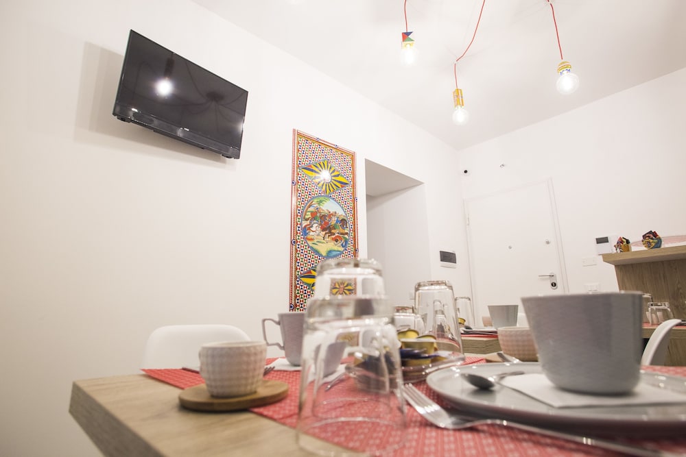 Hotel · Real Fonderia b&b, Palermo