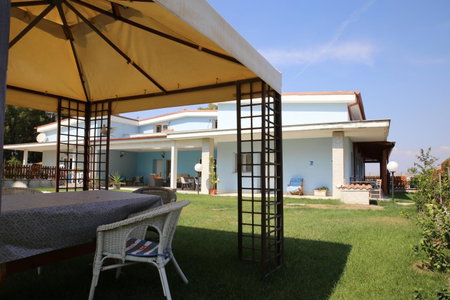 Mabell Guest House, Civitavecchia, Italy