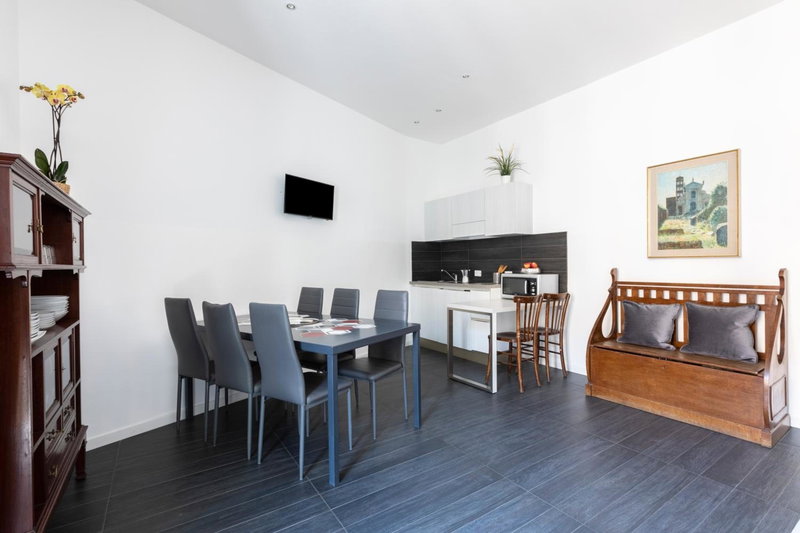 Residenza Ottaviano 105 by Hili, Rome, Italy