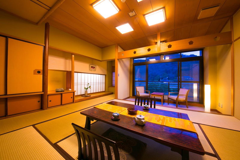 Ryokan Seishounagon, Tsu, Japan