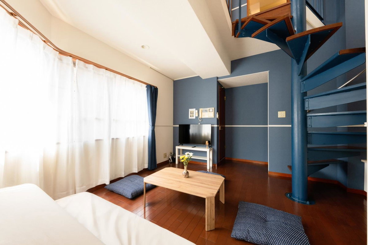 Hotel Rubic two, Japan
