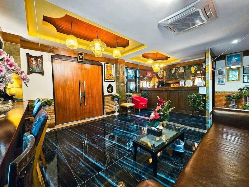 Chiangmai Lanna & Modern Loft Hotel, San Kamphaeng, Thailand