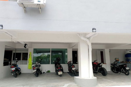 Na Nont Place, Pak Kret, Thailand