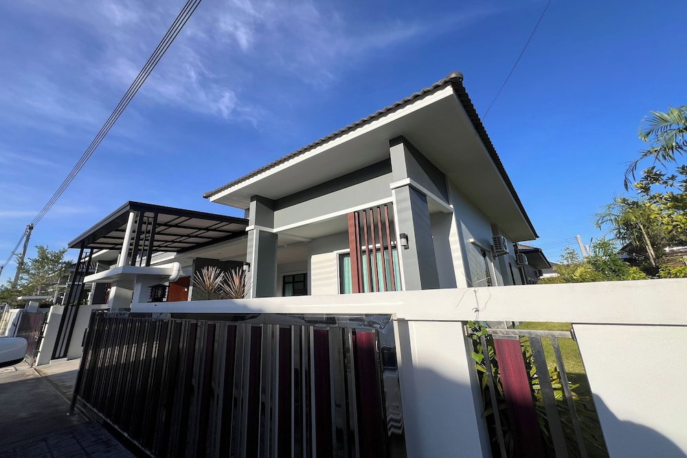 Poome House, Thailand