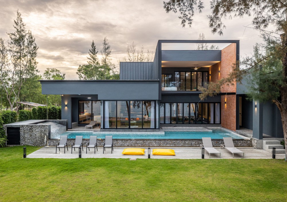 Emmarin Villa, Thailand
