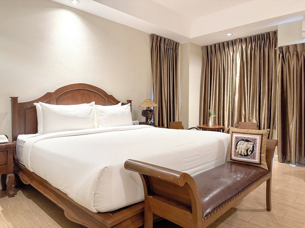 Kokhaburi Hotel, Thailand
