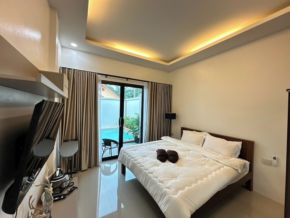 Golden Palm Resort, Thailand