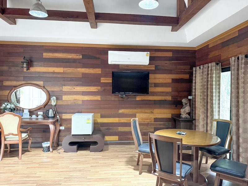 Grand Amazon Hotel, Lampang, Thailand