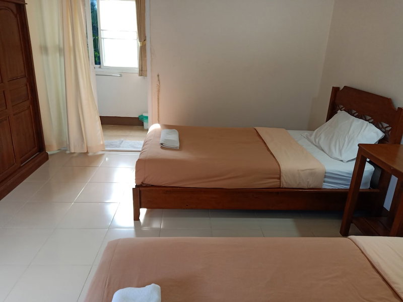 Phumchan Place Hotel, Phayao, Thailand