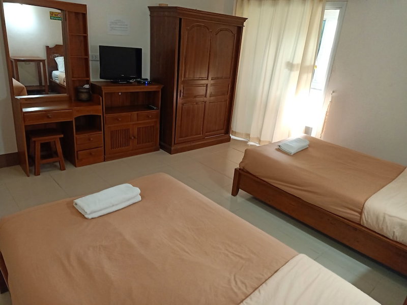 Phumchan Place Hotel, Phayao, Thailand