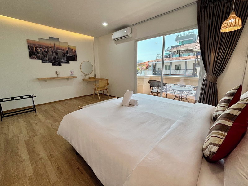 Charm Hostel at Pratumnak, Pattaya, Thailand