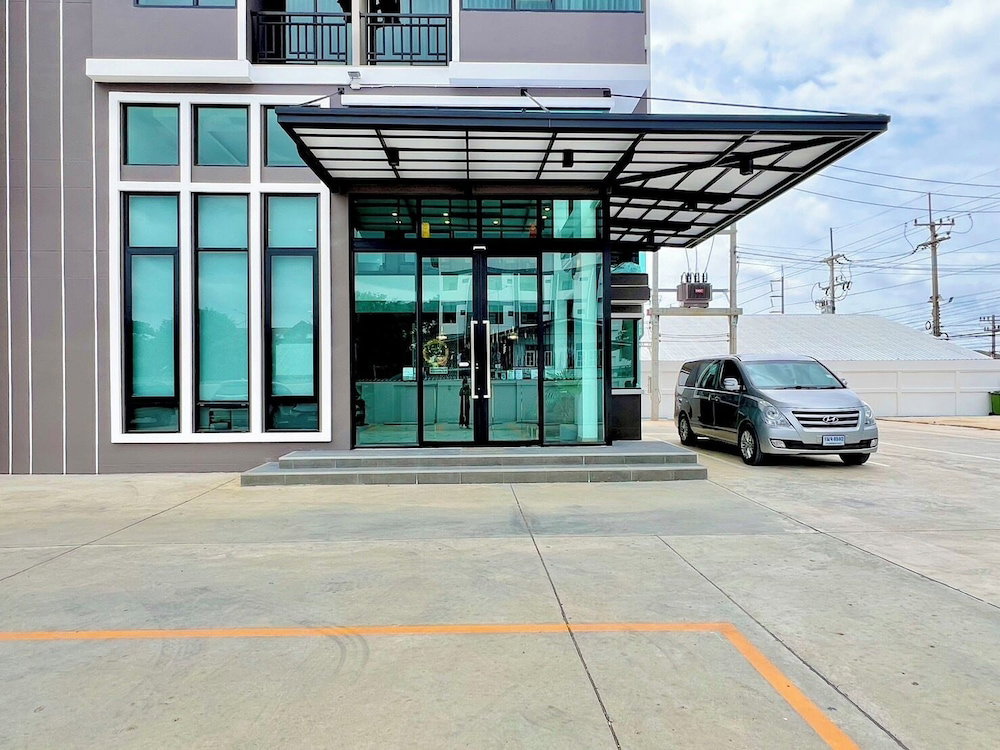 Wellgrow Hotel, Thailand