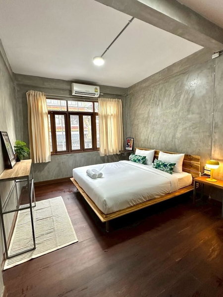 Siam Breeze Inn - Self Check-in, Bangkok, Thailand