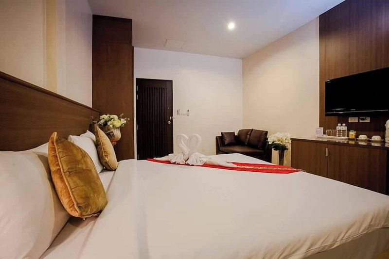 Royal Waves Hotel, Patong, Thailand