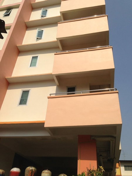 Yaowamal Apartment, Nonthaburi, Thailand