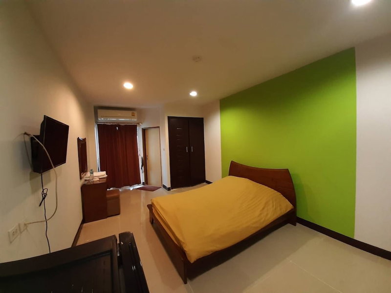 Thanarom Place, Phan Thong, Thailand