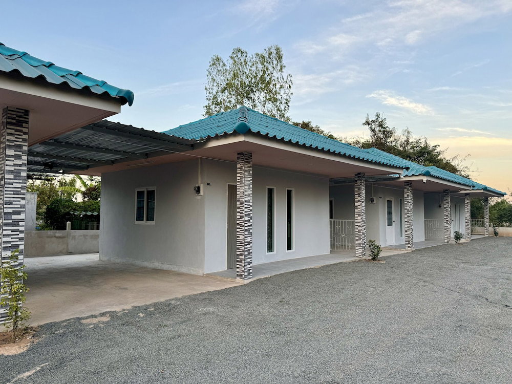 Hotel · Sunshine Rest Resort, Ubon Ratchathani