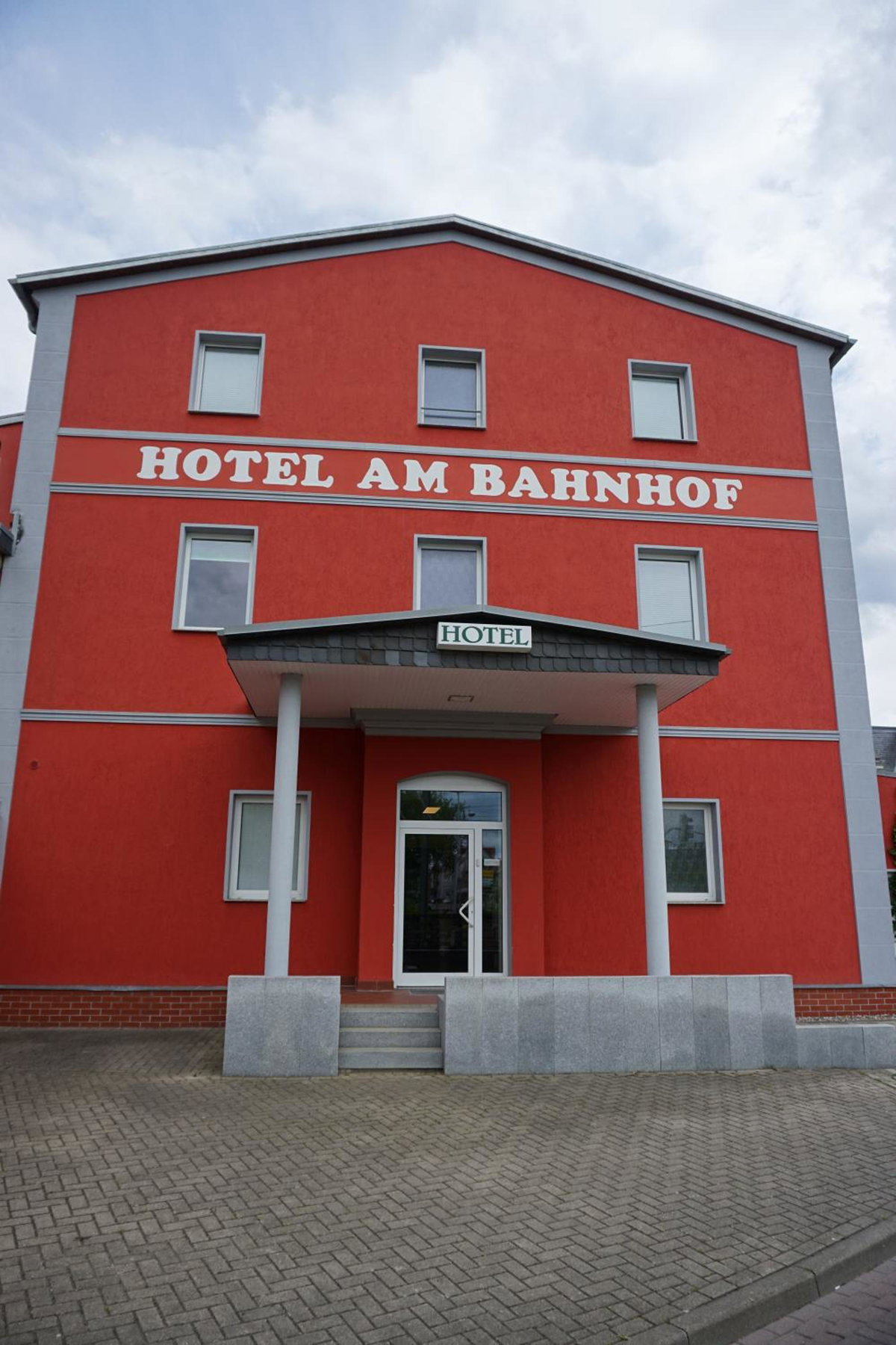 Hotel am Bahnhof, Germany