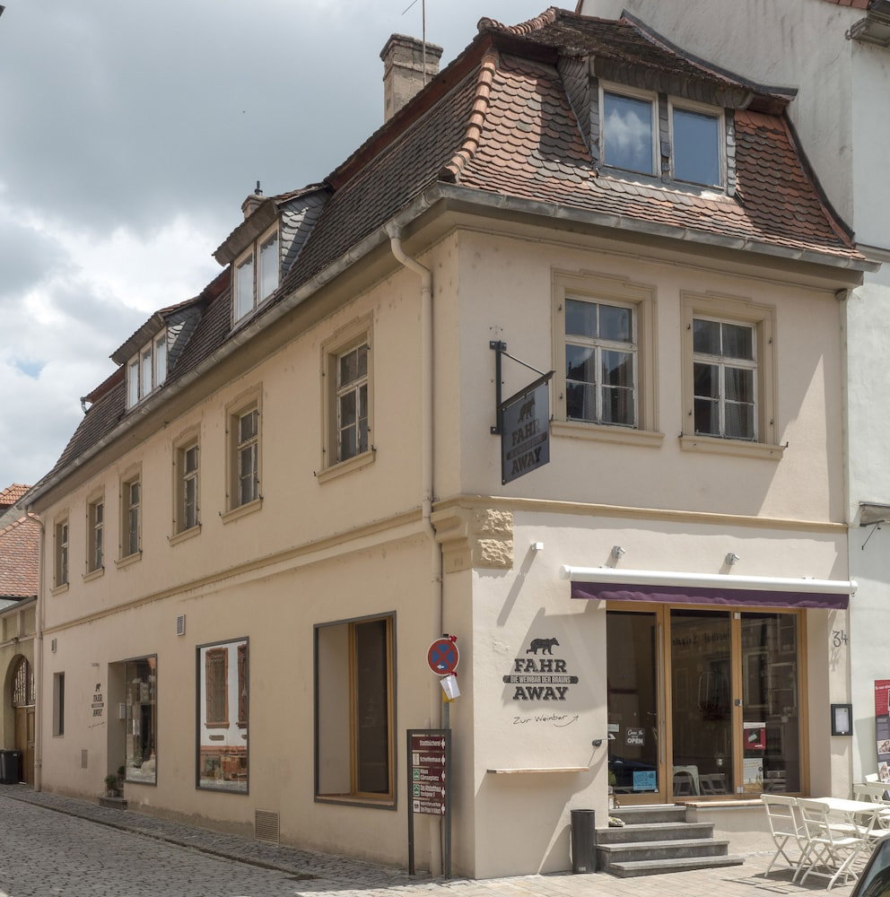 Weinbar und Hotel FahrAway, Germany