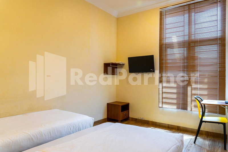 Adam Malik Guesthouse near Regale ICC Medan Mitra RedDoorz, Medan, Indonesia