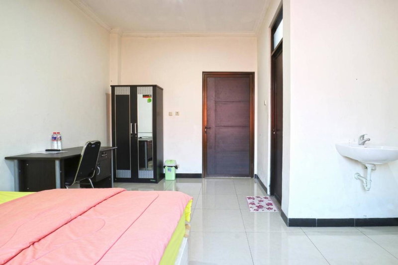 Saloka Guest House & Residence, Cimahi, Indonesia