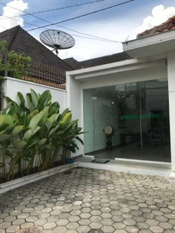 RedDoorz Plus @ Demangan Gejayan, Yogyakarta, Indonesia
