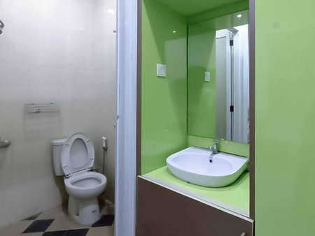 Aimer Guest House Syariah Mitra RedDoorz, Cilegon, Indonesia