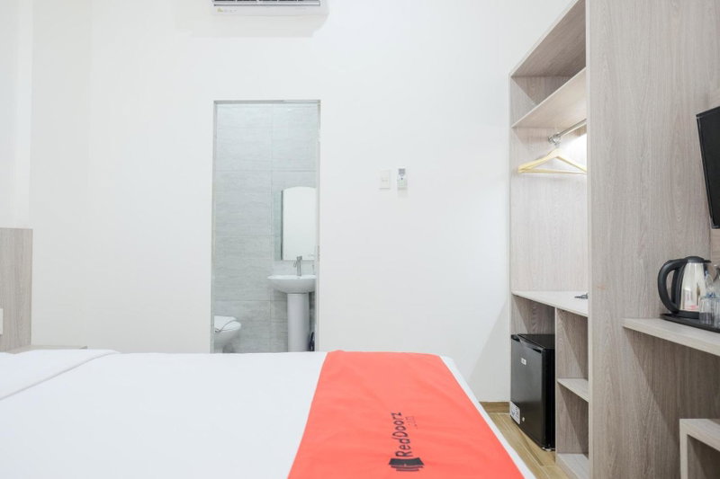 RedDoorz Plus @ Jalan Juanda Medan, Medan, Indonesia
