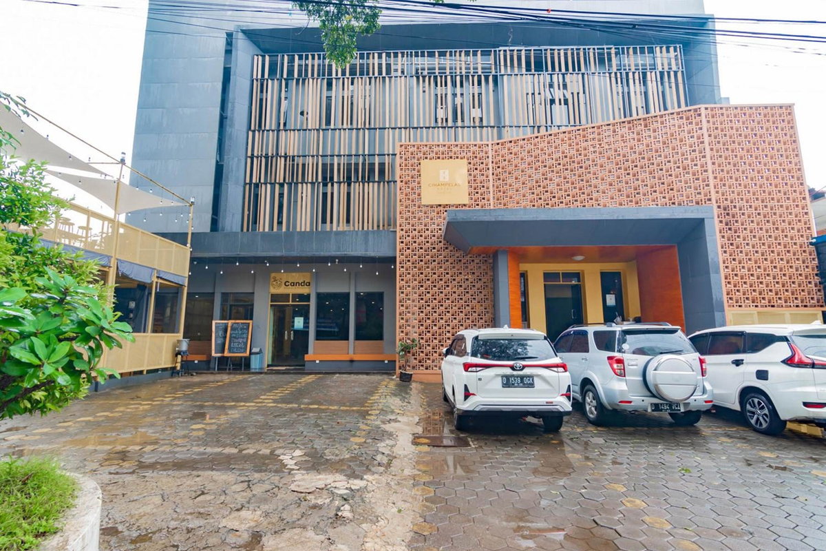 Cihampelas Hotel 2 Mitra RedDoorz, Индонезия