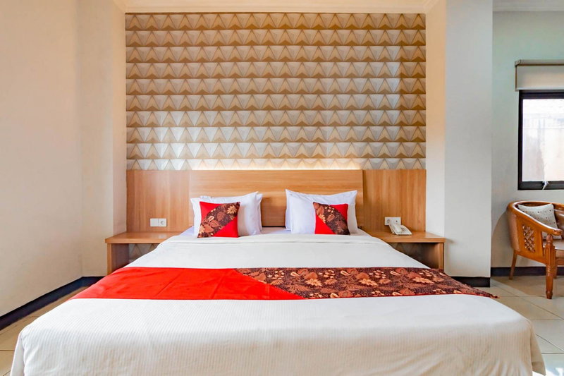 Cihampelas Hotel 2 Mitra RedDoorz, Bandung, Indonesia
