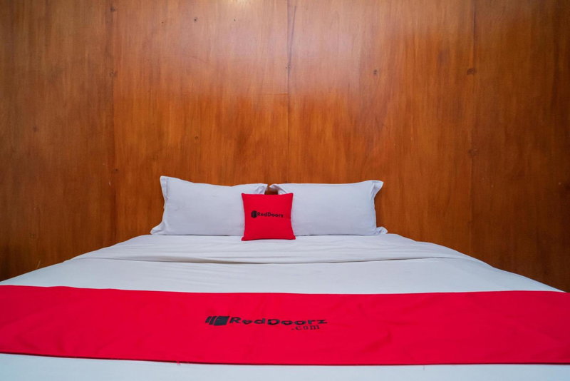 RedDoorz Plus at Hotel Surya Solo, Solo, Indonesia