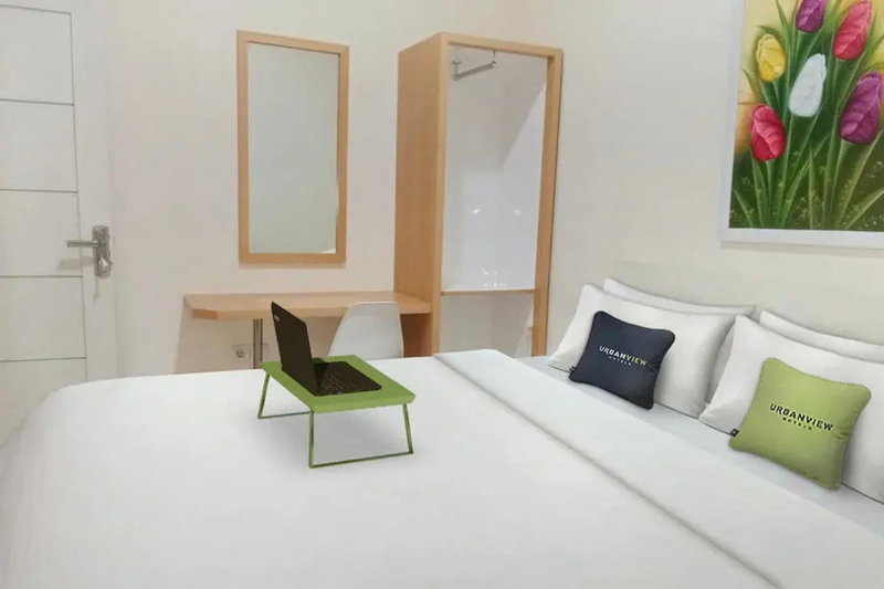 Urbanview Syariah Utami Inn Garut by RedDoorz, Garut, Indonesia