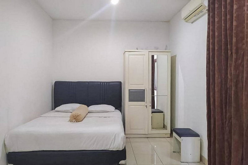 Graha HT Sumantri Mitra RedDoorz, Tasikmalaya, Indonesia
