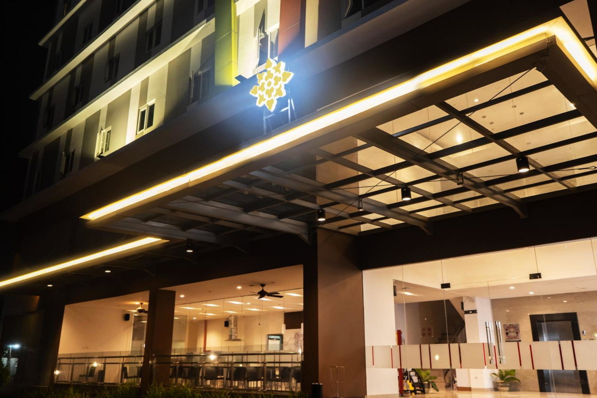 Lynn Hotel Serang, Indonesia