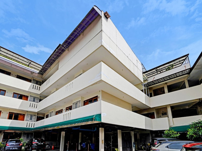 OYO 1699 Verona Residence, Bandung, Indonesia