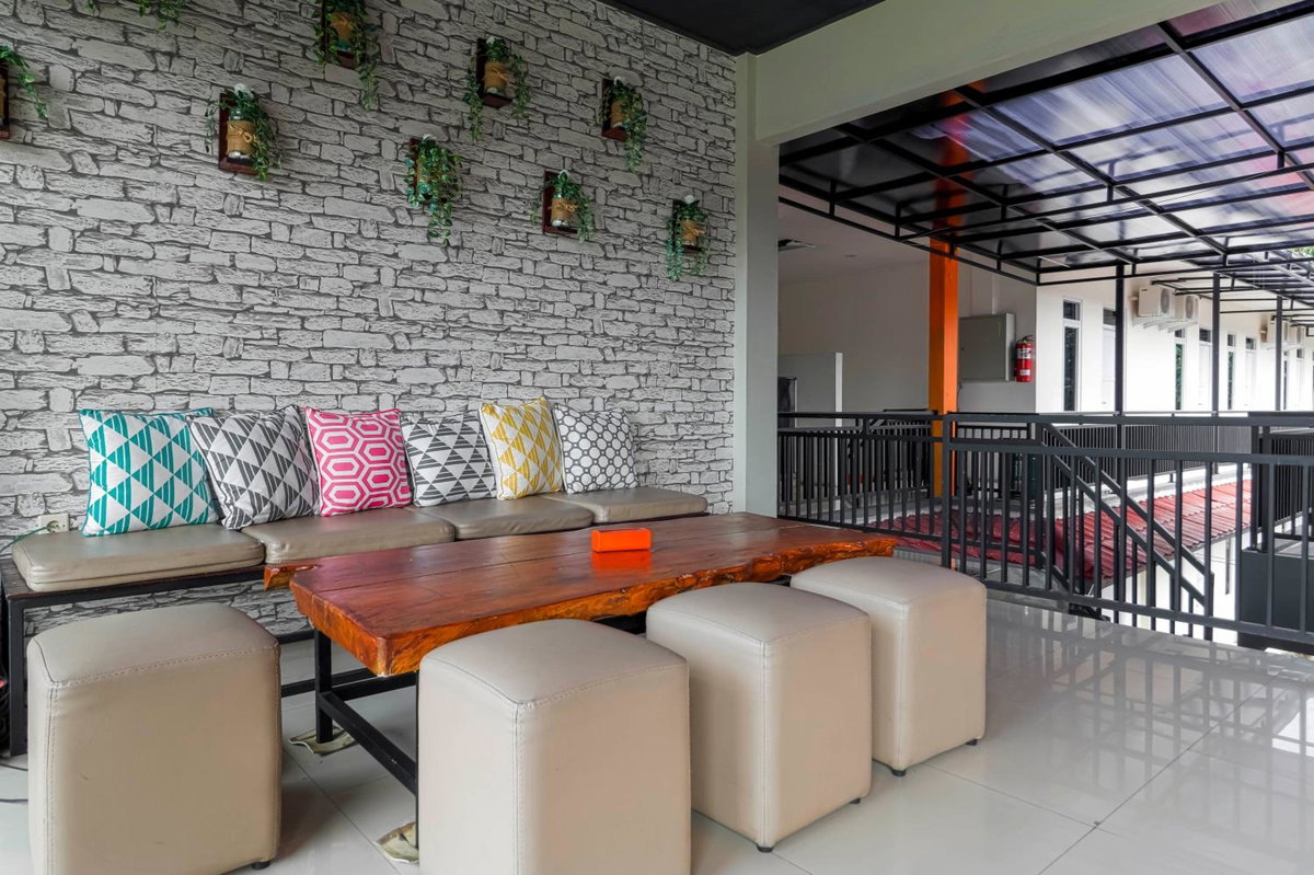 Hotel · RedDoorz near Exit Toll Bogor, Bogor