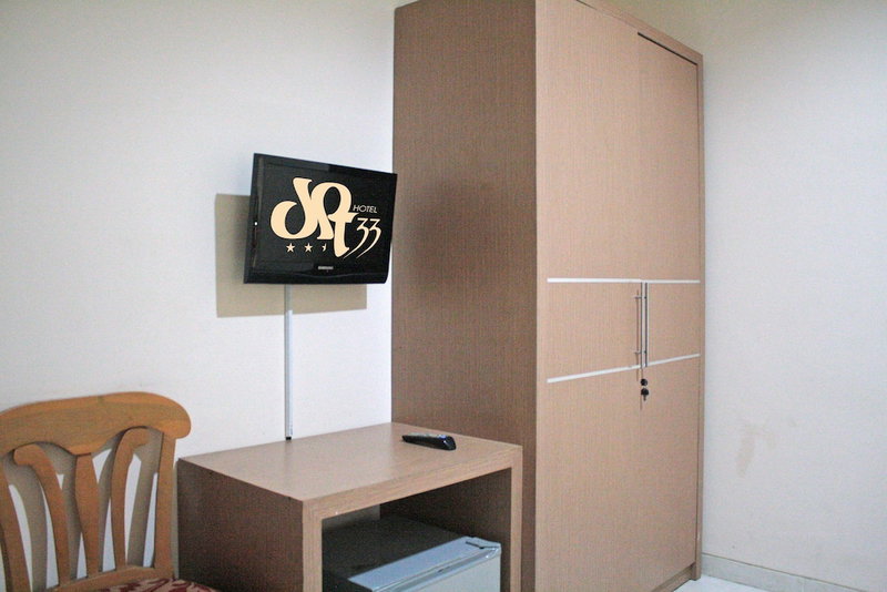 Graha DPT 33 Hotel, Surabaya, Indonesia